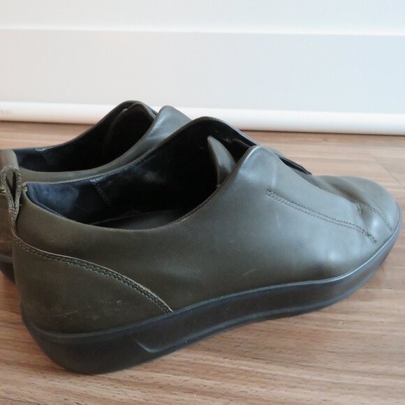 ECCO Soft 8 Slip on Sneaker Comfort Shoe in Grape Leaf Green - Men's Size US 8 - Picture 6 of 16